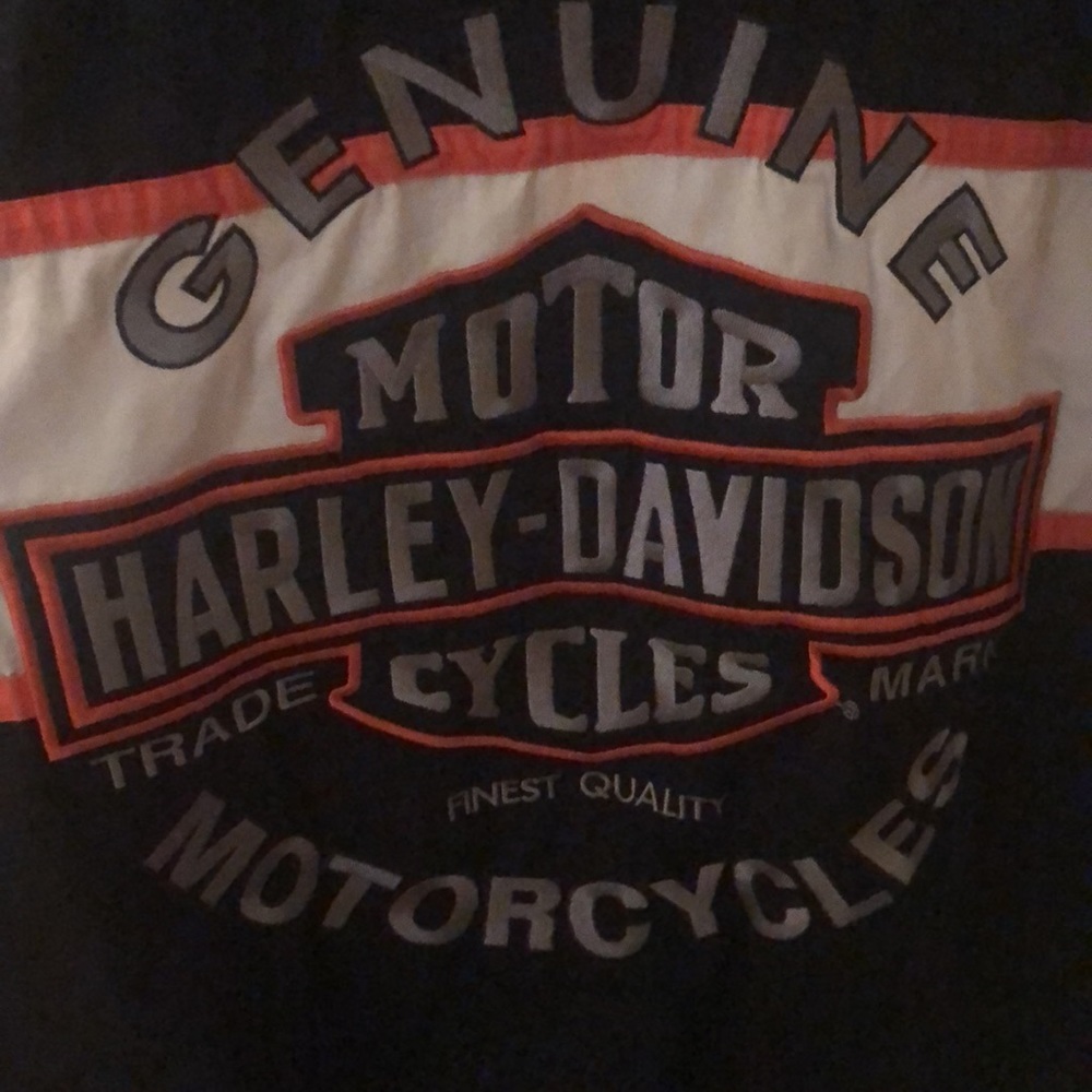 Cool HARLEY DAVIDSON 🏍 biker shirt🚨🚨🚨 donating soon offers will be accepted - Picture 3 of 5